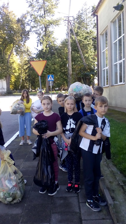 Udział w akcji „Sprzątanie Świata 2021”