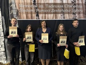 Sukces uczniów klasy VII w Wojewódzkim Konkursie Literacko -Artystycznym w ramach IV Memoriału im. Tadeusza Chwiedzia-Sybiraka „Śladami Pamięci Zesłańców Sybiru”
